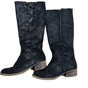 8.5 black boots with side detail